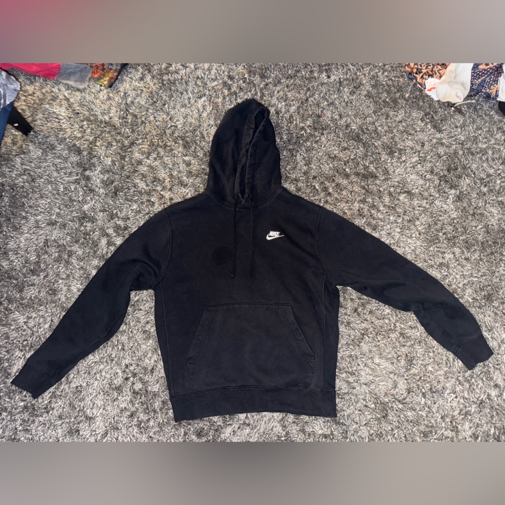 Nike Black Men’s Sportswear Club Fleece Hoodie with Logo